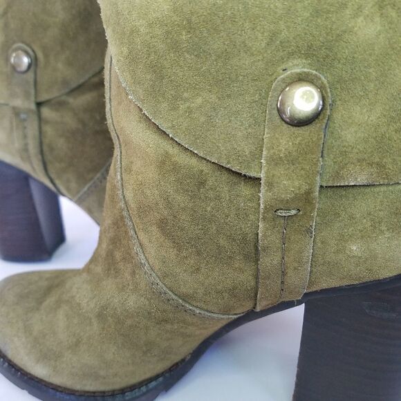 Franco Sarto A-Occela Women's Ankle Block Heel Pull on Olivr Green Suede Booties - Picture 3 of 9